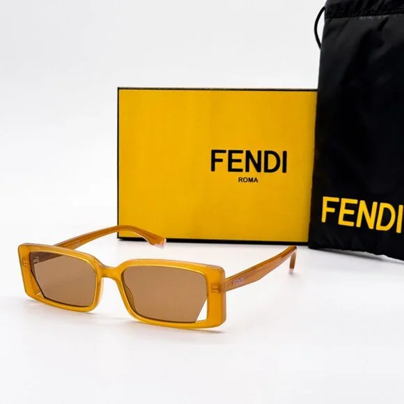 NEW FENDI FE40164I 44J SQUARE ORANGE SUNGLASSES FENDI display picture 1